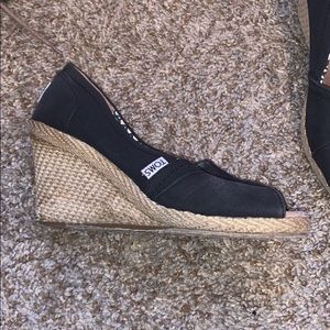 toms wedges